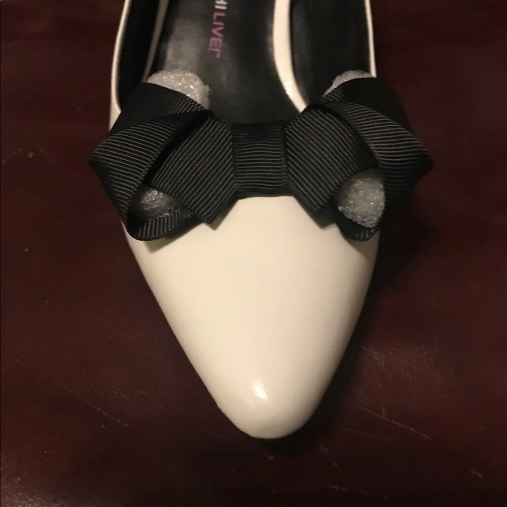 Isaac Mizrahi bow shoe - Picture 6 of 7